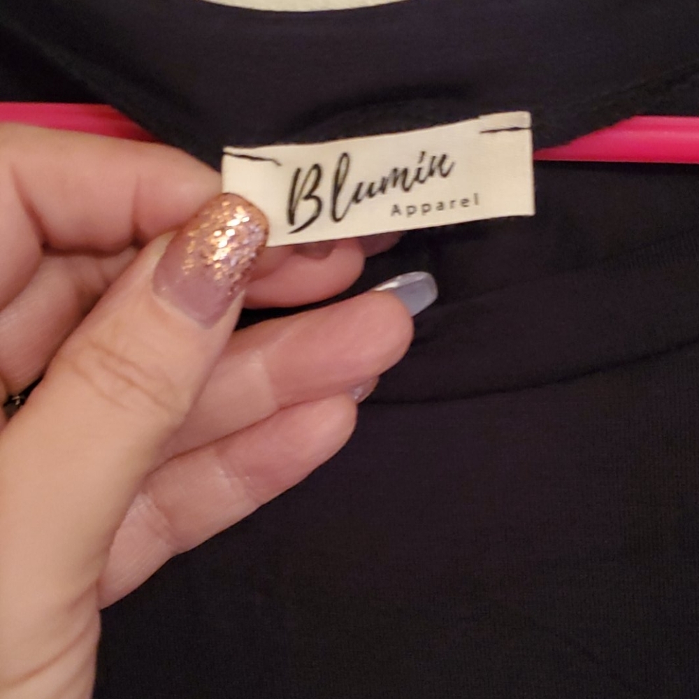 Top - Picture 2 of 6